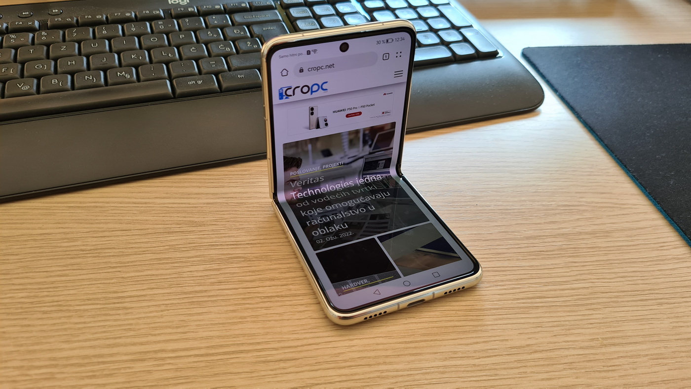 S P50 Pocket smo konačno dobili preklopni telefon koji je superioran u svakom aspektu bez prihvaćanja ikakvog kompromisa
