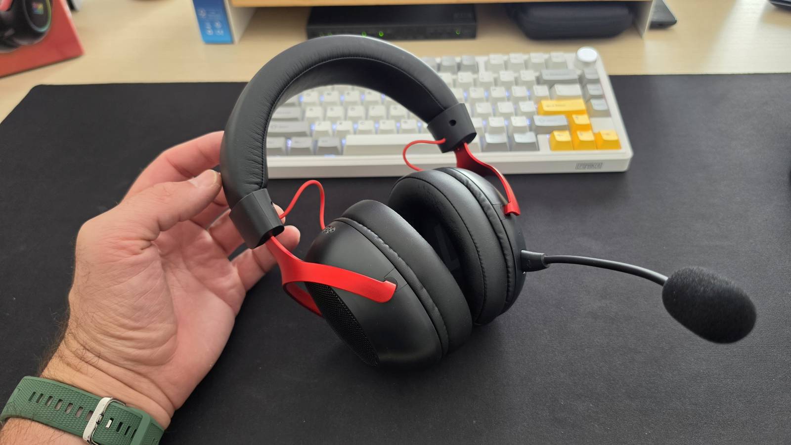 Recenzija: EPOMAKER GX1 - Otvoreni gaming headset koji igra na drugačiju kartu