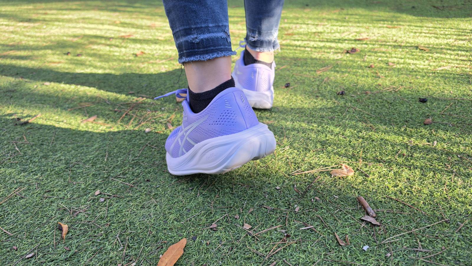 ASICS GEL-CUMULUS 28