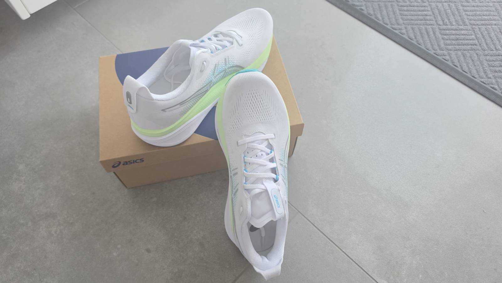 Isprobali smo: ASICS GEL-KAYANO 33 – Tenisice zbog kojih 10.000 koraka postaje tek zagrijavanje