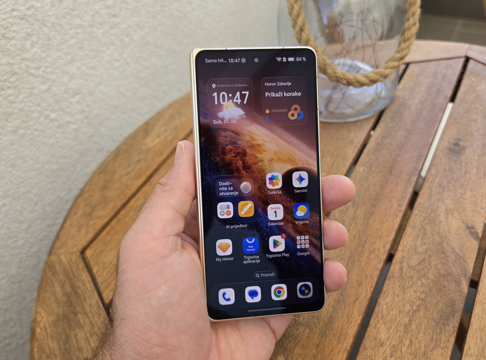 HONOR Magic V6