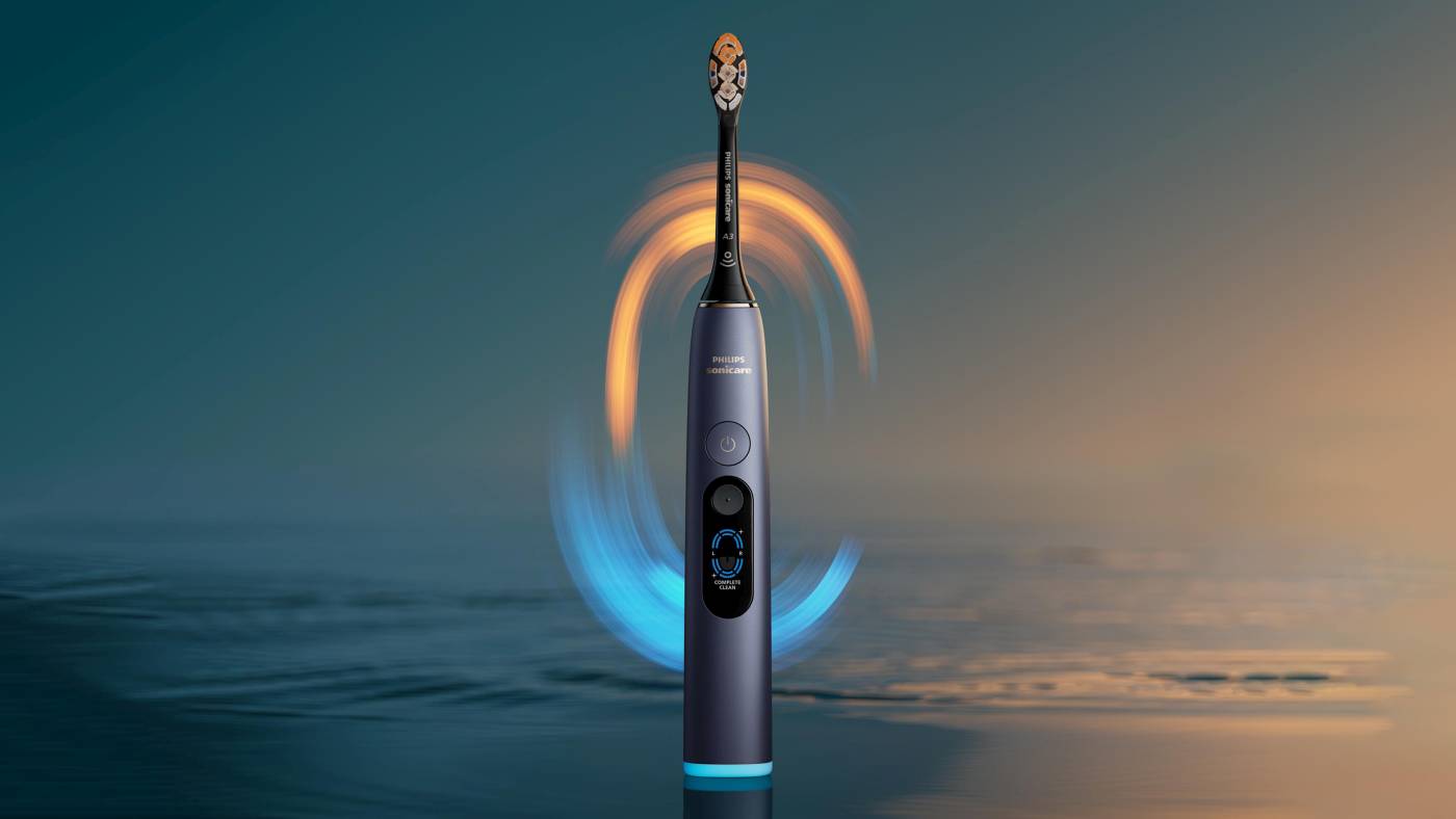 Philips predstavio električnu četkicu koja pomoću AI-ja prati kako perete zube