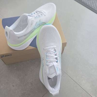Isprobali smo: ASICS GEL-KAYANO 33 – Tenisice zbog kojih 10.000 koraka postaje tek zagrijavanje