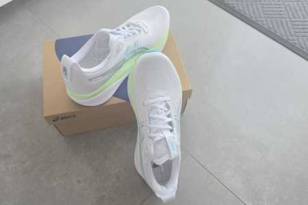 Isprobali smo: ASICS GEL-KAYANO 33 – Tenisice zbog kojih 10.000 koraka postaje tek zagrijavanje