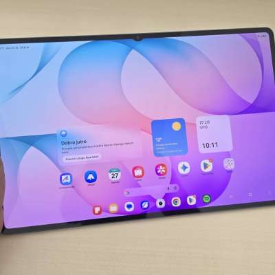 Samsung Galaxy Tab S12 Ultra donosi golemi 14,6-inčni AMOLED zaslon, vrhunsku izradu, snažan hardver i S Pen olovku za produktivnost i kreativni rad. Isprobali smo ga.